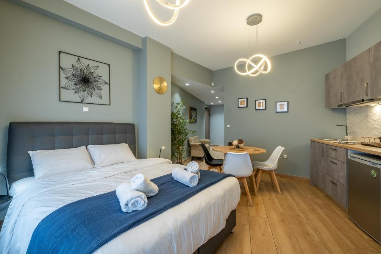 Amazing Apartments @ Monastiraki Subway Station Афины Экстерьер фото