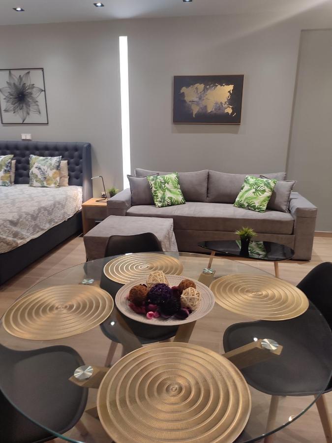 Amazing Apartments @ Monastiraki Subway Station Афины Экстерьер фото