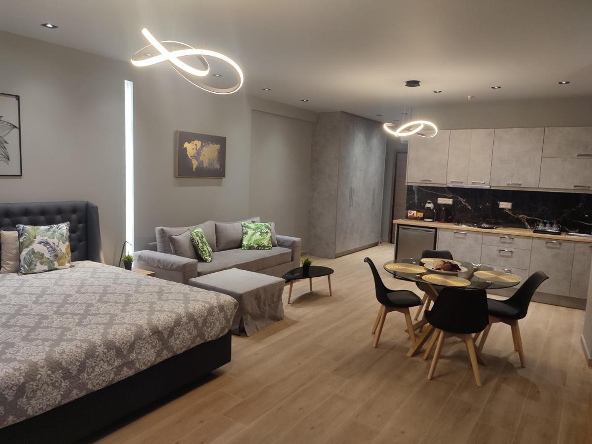 Amazing Apartments @ Monastiraki Subway Station Афины Экстерьер фото
